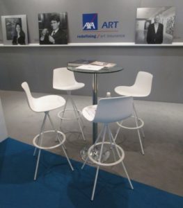 イロコデザインでレンタルできるハイテーブル&ハイチェア